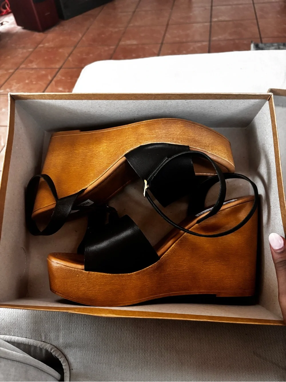 Steve Madden chunky tan
